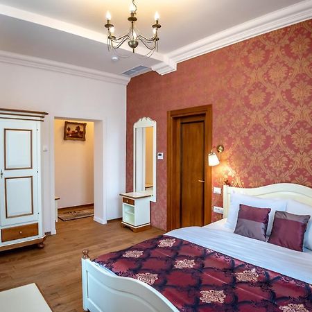 Ana Boutique Alba Iulia Exterior foto