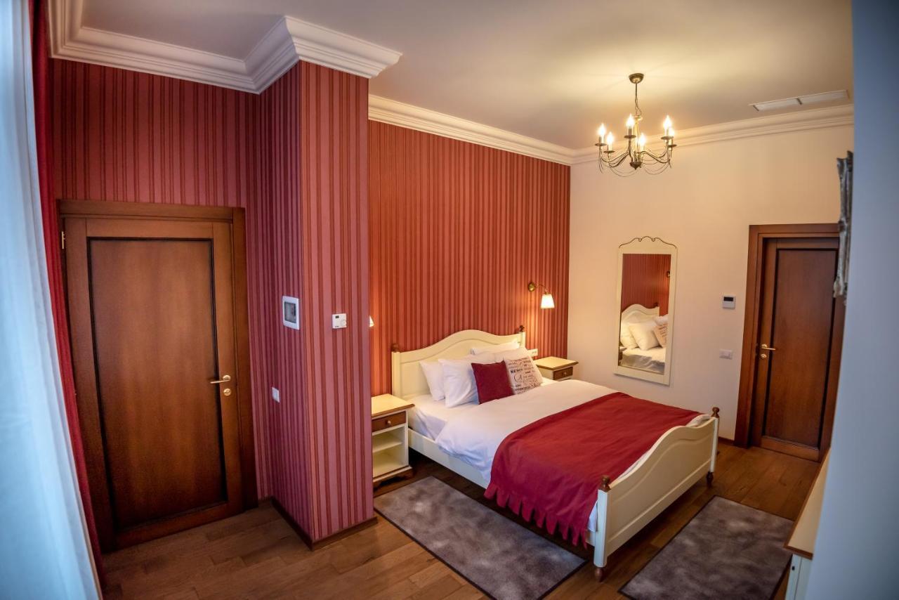 Ana Boutique Alba Iulia Exterior foto